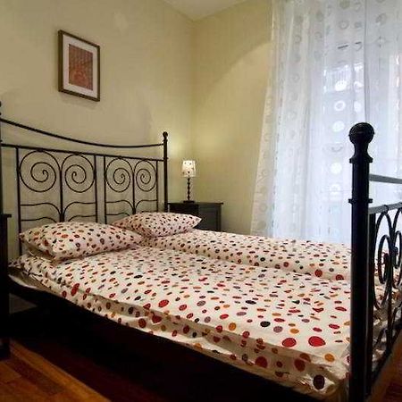 מדריד Prado Apartments מראה חיצוני תמונה