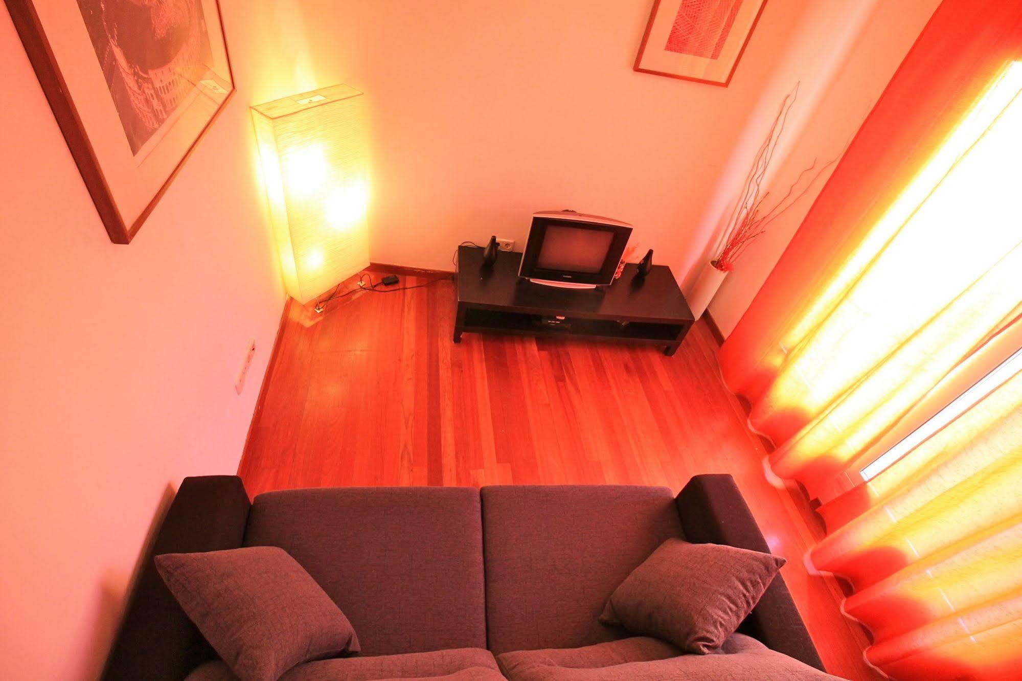 מדריד Prado Apartments מראה חיצוני תמונה