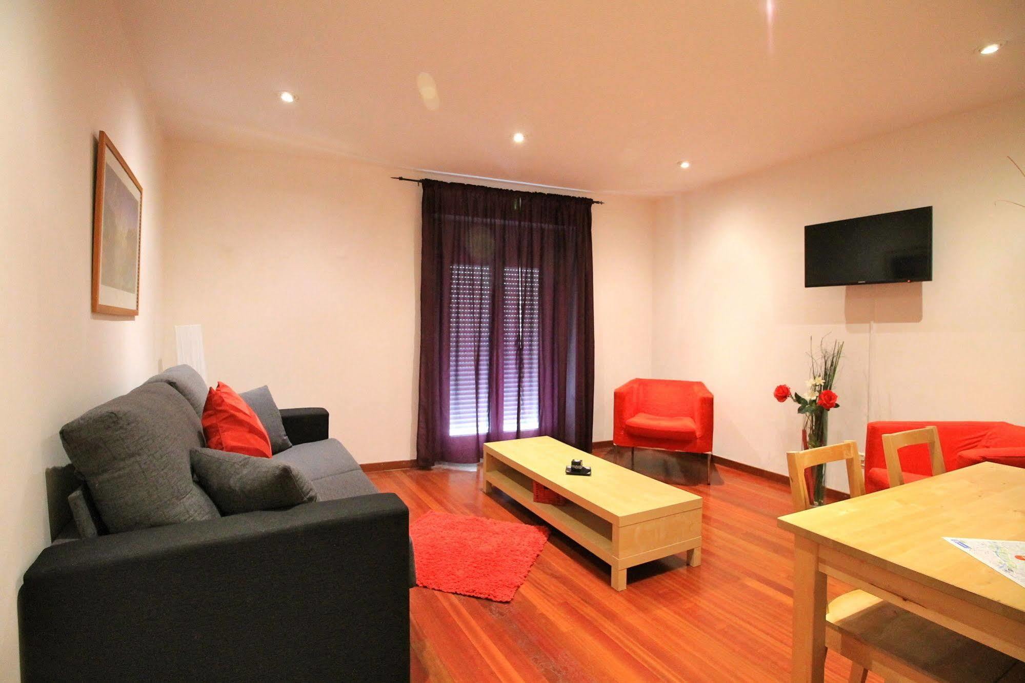 מדריד Prado Apartments מראה חיצוני תמונה
